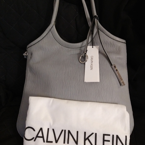 Purses - Picture 6 of 7